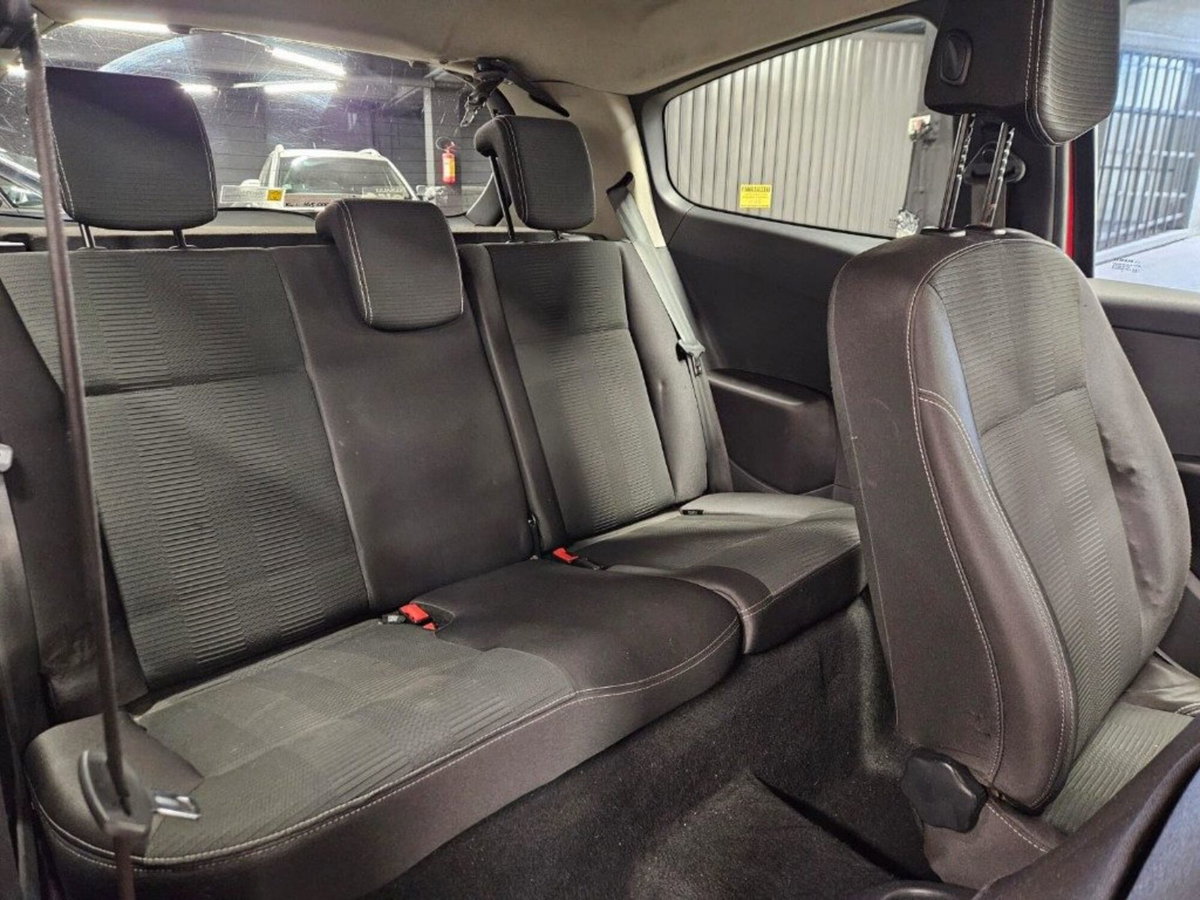 Renault Clio 1.2 16V 3 porte (10)