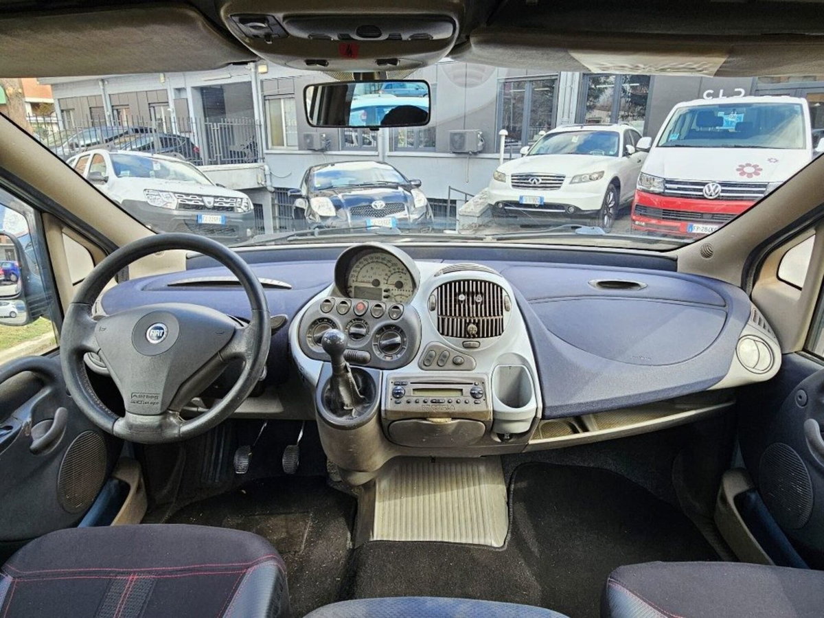 Fiat Multipla 1.6 16V Natural Power Dynamic (9)