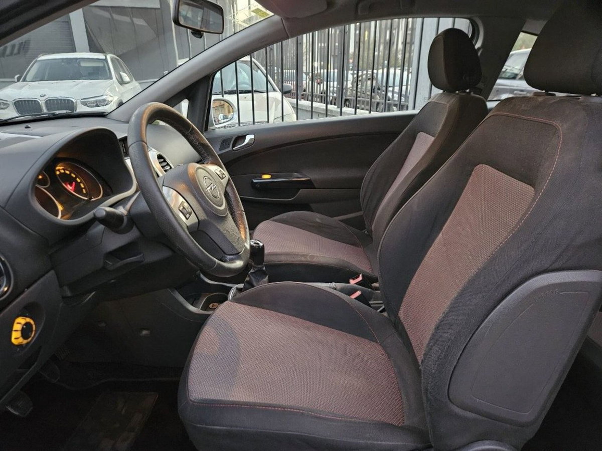 Opel Corsa 1.3 CDTI 75CV 3 porte Enjoy (8)