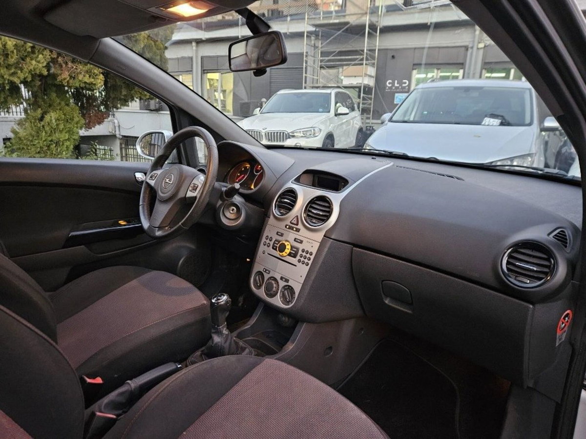 Opel Corsa 1.3 CDTI 75CV 3 porte Enjoy (9)
