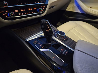 BMW Serie 5 Touring 520d  Luxury (15)