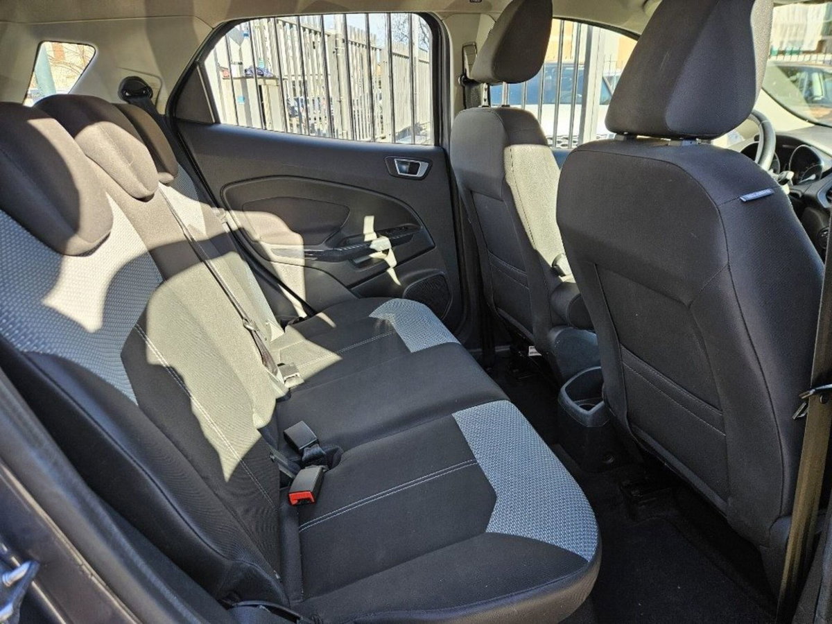 Ford EcoSport 1.5 TDCi 95 CV Titanium S (11)