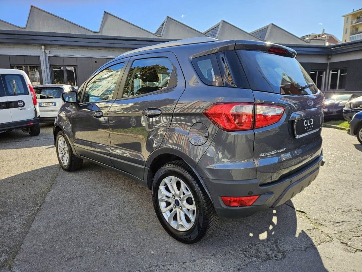 Ford EcoSport 1.5 TDCi 95 CV Titanium S (5)