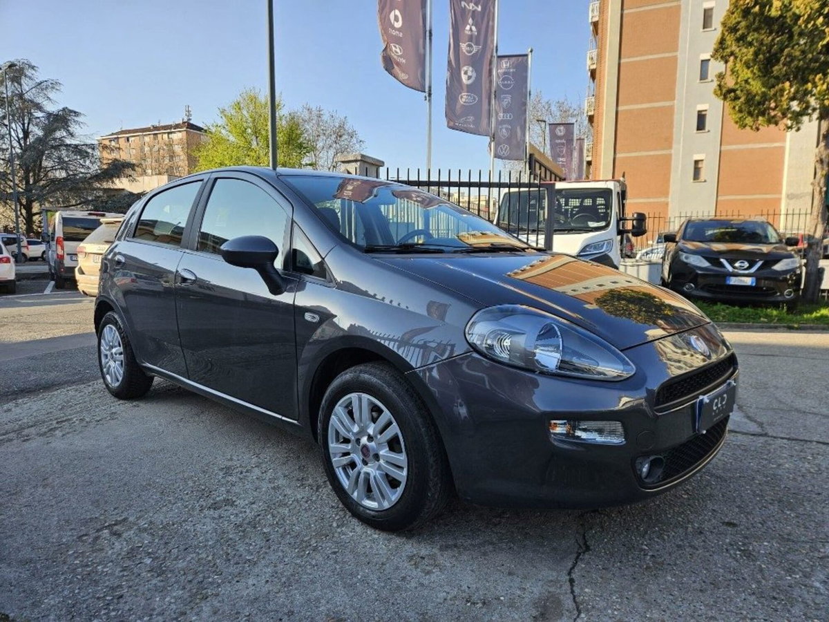 Fiat Punto 1.3 MJT II 75 CV 5 porte Lounge (3)