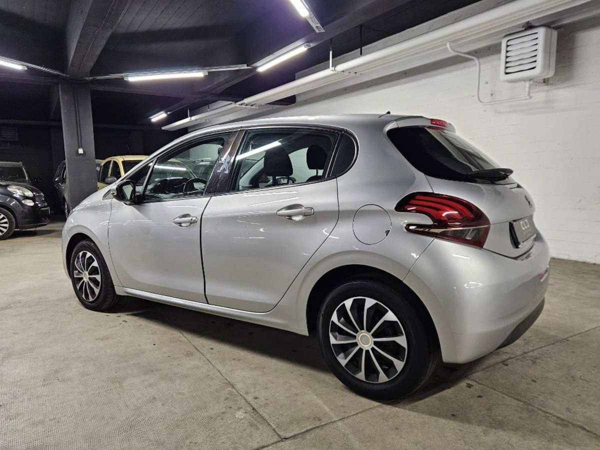 Peugeot 208 75 5 porte Active (3)