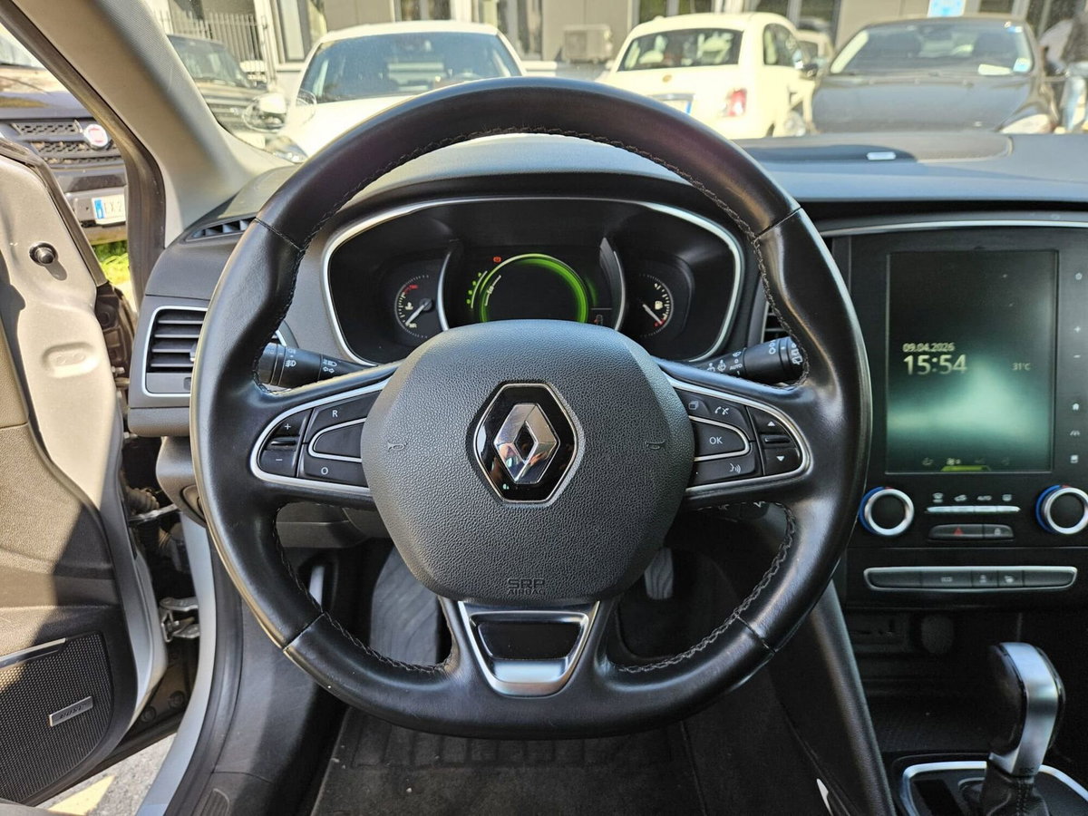 Renault Mégane SporTour 1.5 dCi 110CV EDC SporTour Bose (12)