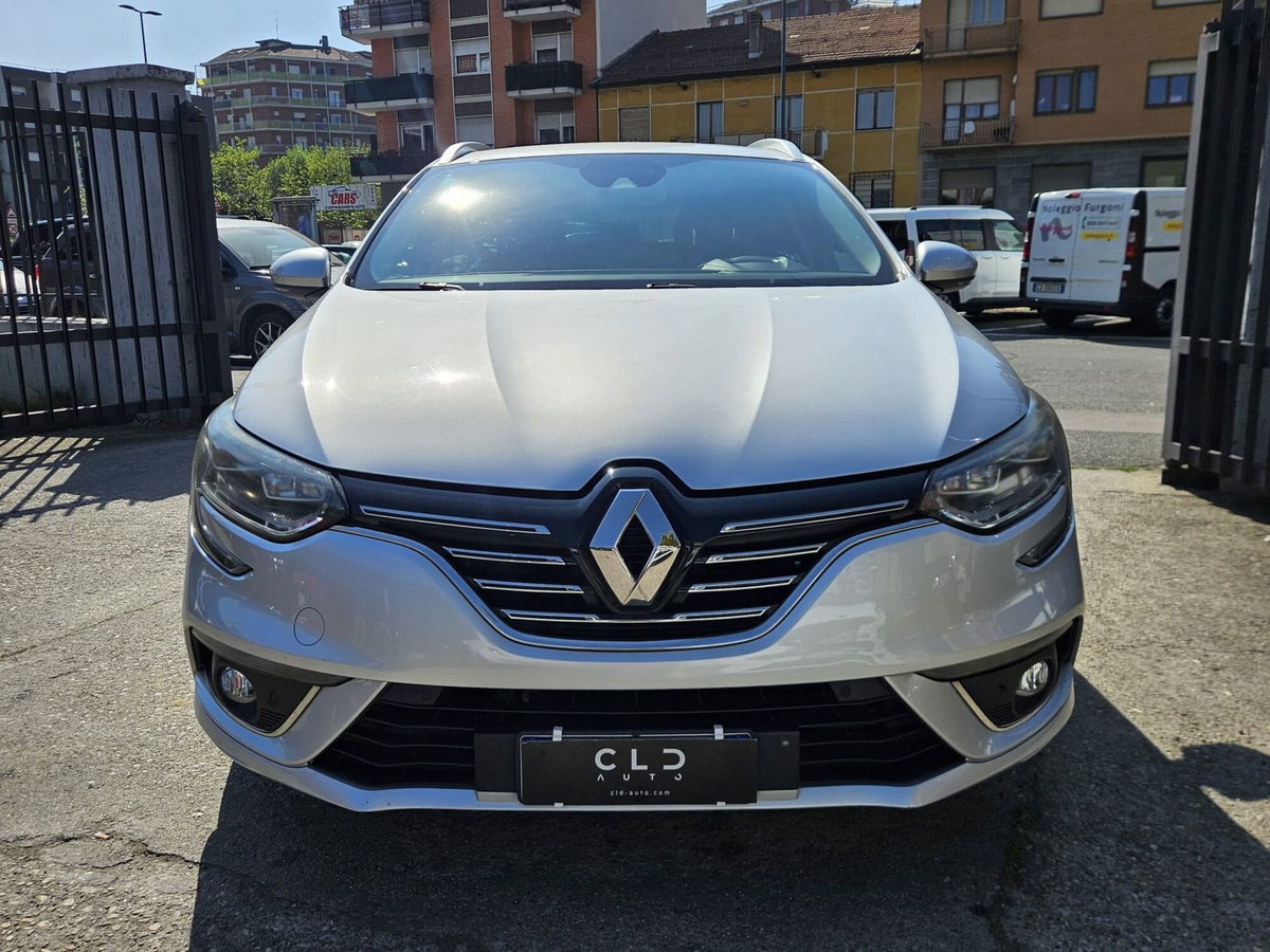 Renault Mégane SporTour 1.5 dCi 110CV EDC SporTour Bose (2)