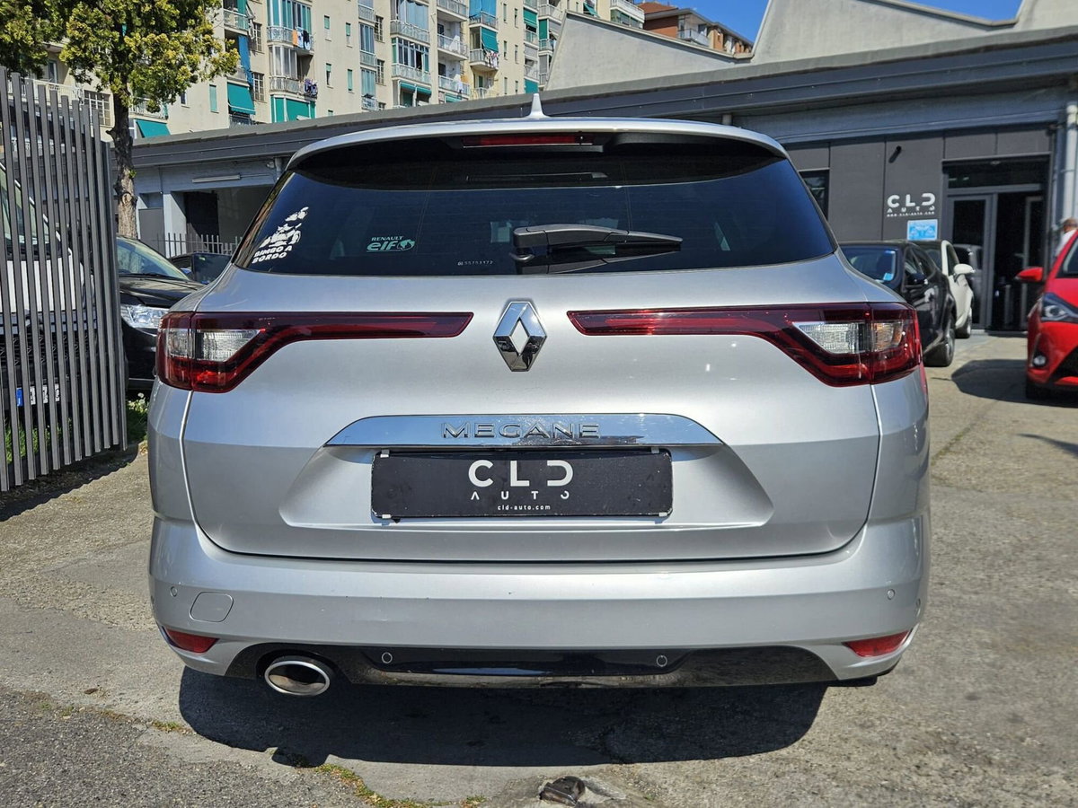 Renault Mégane SporTour 1.5 dCi 110CV EDC SporTour Bose (5)