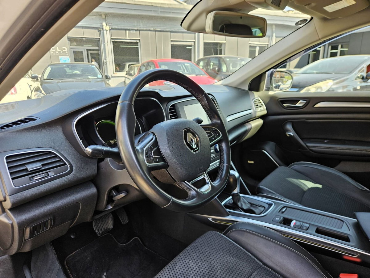 Renault Mégane SporTour 1.5 dCi 110CV EDC SporTour Bose (7)