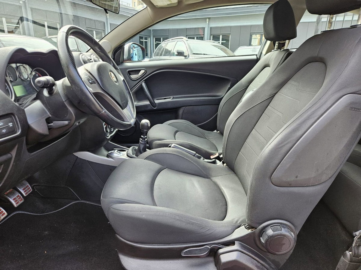 Alfa Romeo MiTo 0.9 T 85 CV TwinAir S&S Distinctive (6)