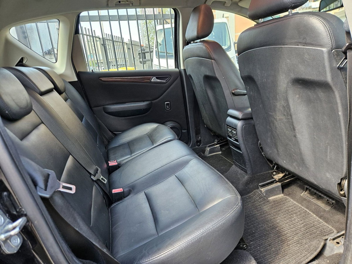 Mercedes-Benz Classe A 180 CDI Elegance (10)