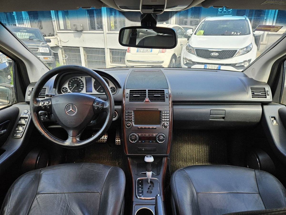 Mercedes-Benz Classe A 180 CDI Elegance (11)