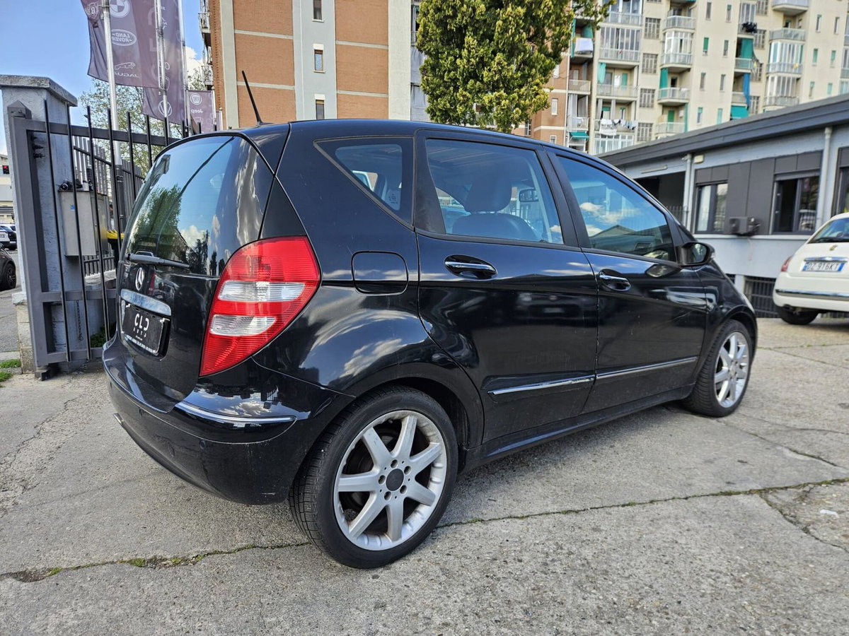 Mercedes-Benz Classe A 180 CDI Elegance (4)