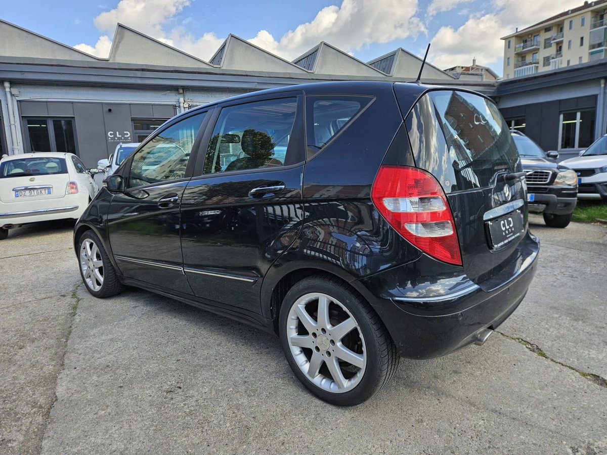 Mercedes-Benz Classe A 180 CDI Elegance (5)