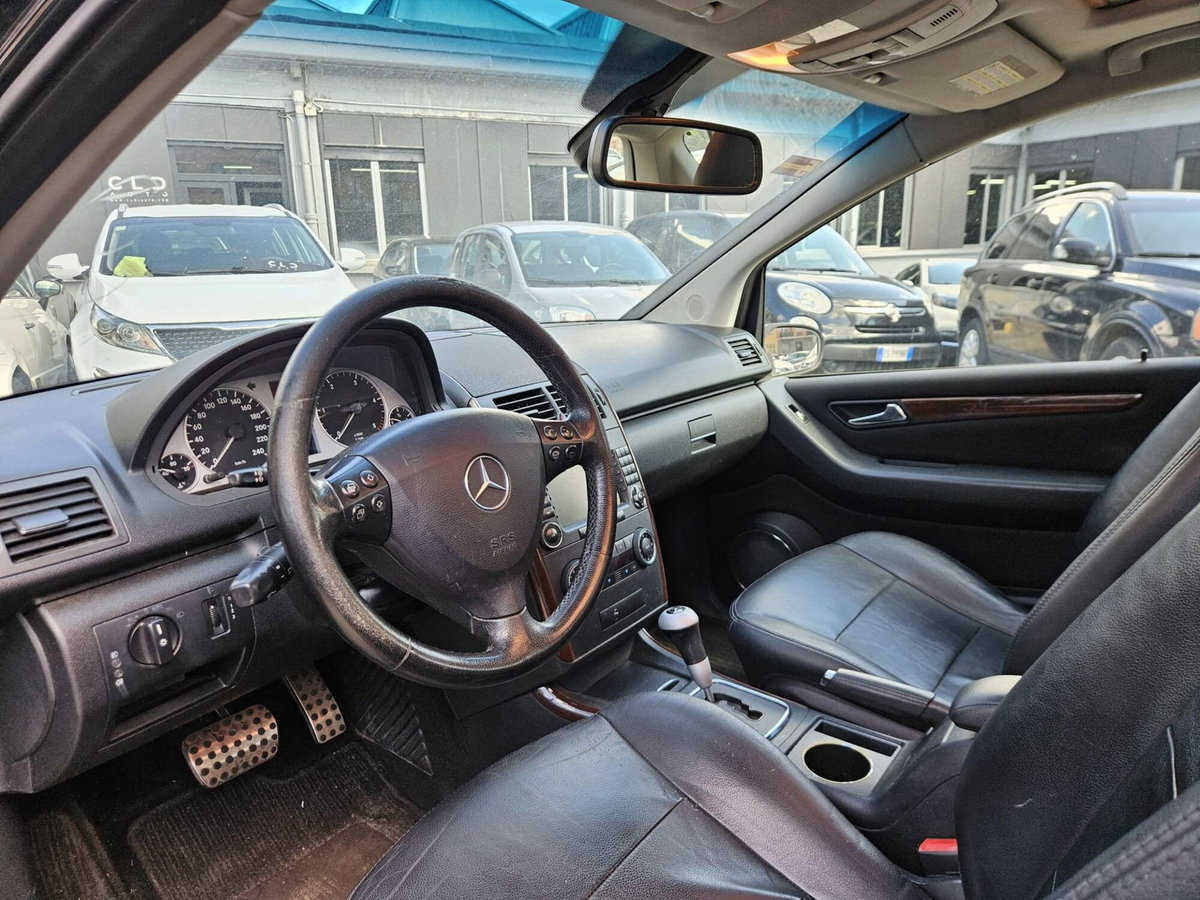 Mercedes-Benz Classe A 180 CDI Elegance (7)