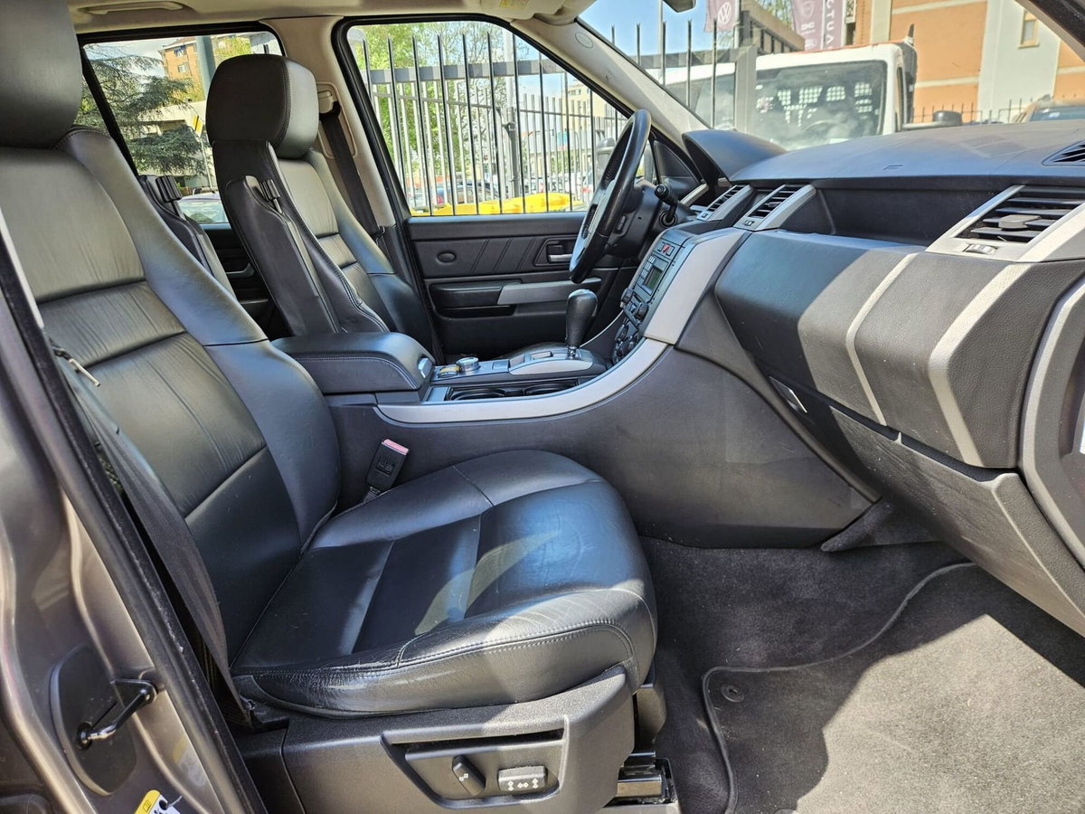 Land Rover Range Rover Sport 3.6 TDV8 HSE (10)