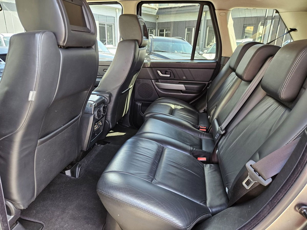 Land Rover Range Rover Sport 3.6 TDV8 HSE (11)