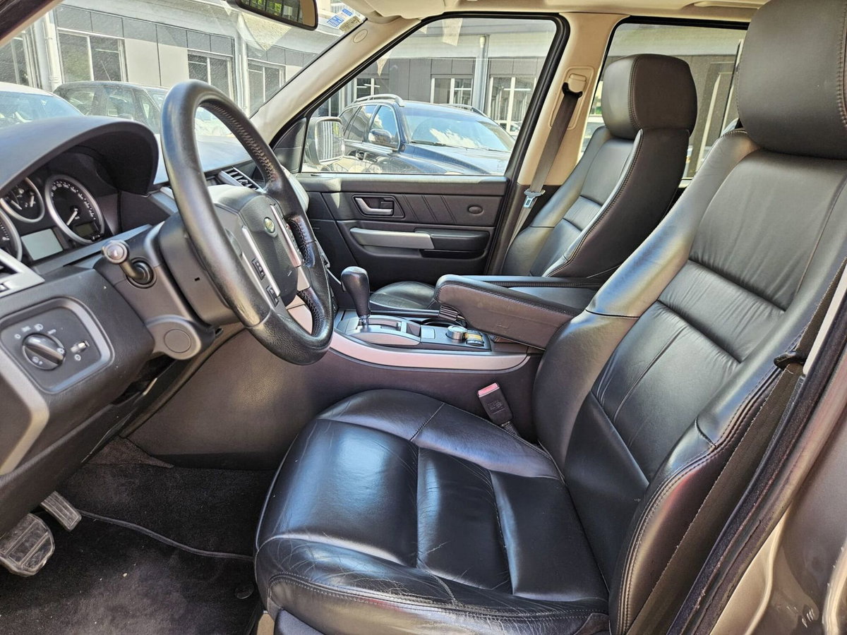 Land Rover Range Rover Sport 3.6 TDV8 HSE (8)