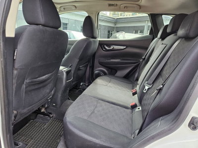 Nissan Qashqai 1.5 dCi N-Connecta (11)