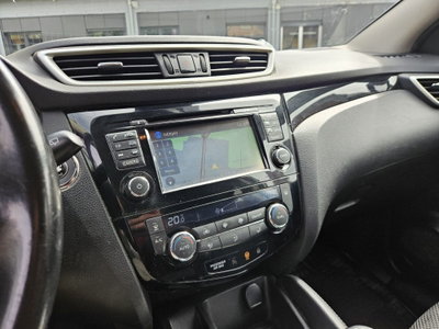 Nissan Qashqai 1.5 dCi N-Connecta (13)
