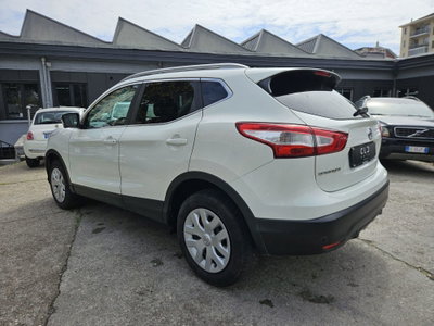 Nissan Qashqai 1.5 dCi N-Connecta (6)