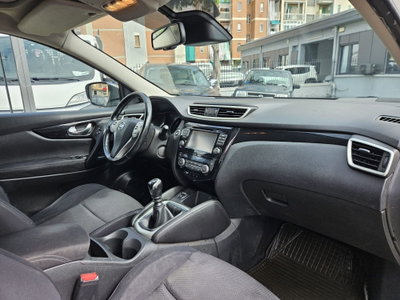 Nissan Qashqai 1.5 dCi N-Connecta (9)