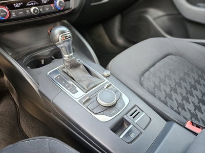 Audi A3 Sportback 1.6 TDI S tronic Business (11)