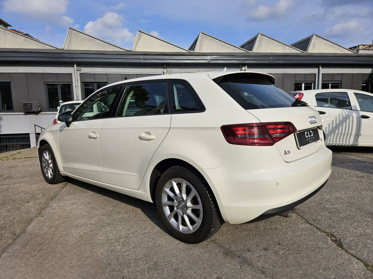 Audi A3 Sportback 1.6 TDI S tronic Business (6)