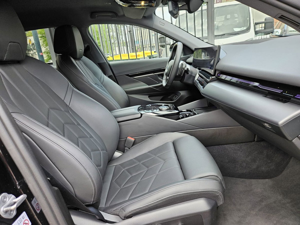 BMW Serie 5 520d 48V sdrive auto (13)