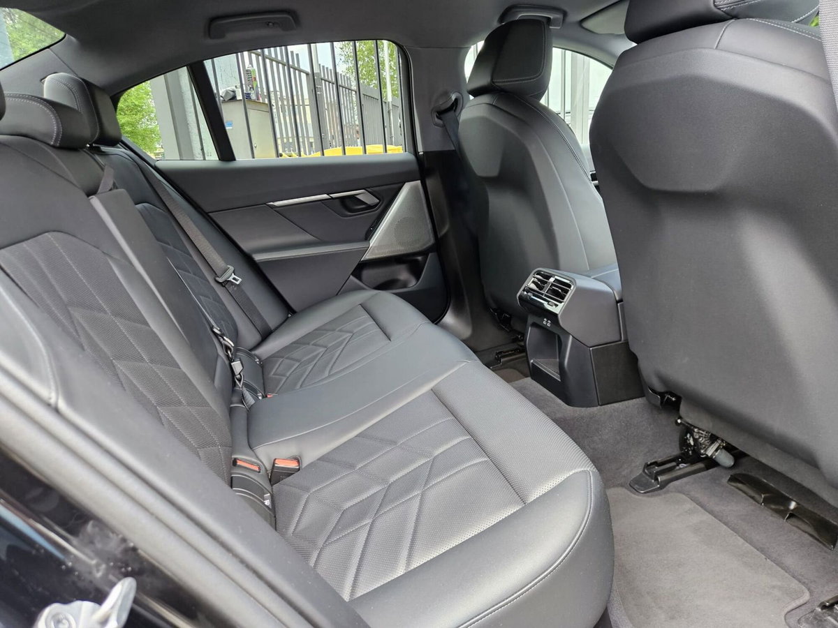 BMW Serie 5 520d 48V sdrive auto (14)