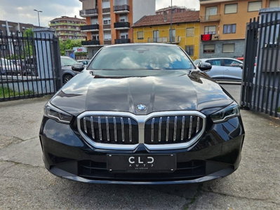 BMW Serie 5 520d 48V sdrive auto (2)