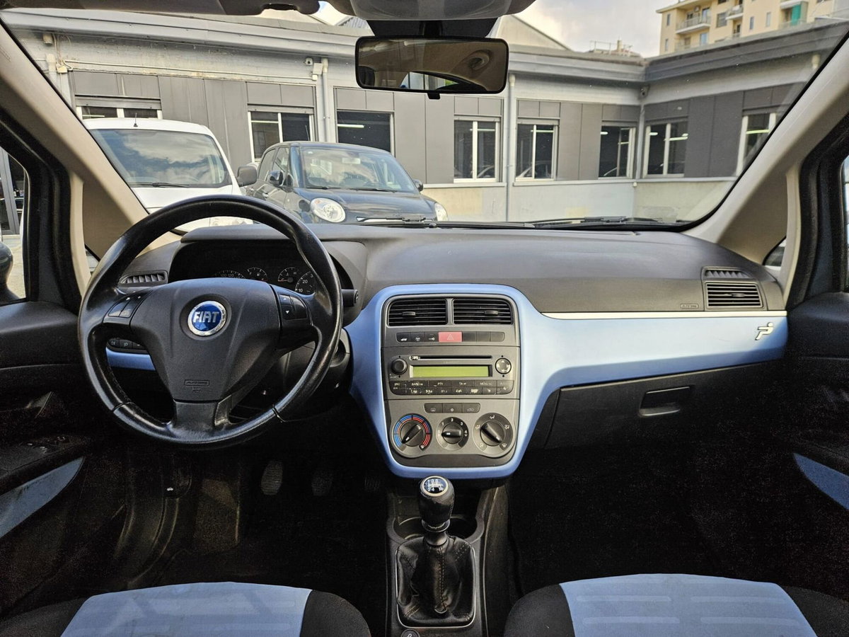 Fiat Grande Punto 1.2 5 porte Active (8)