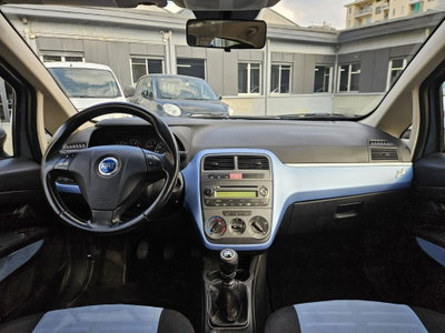 Fiat Grande Punto 1.2 5 porte Active (8)