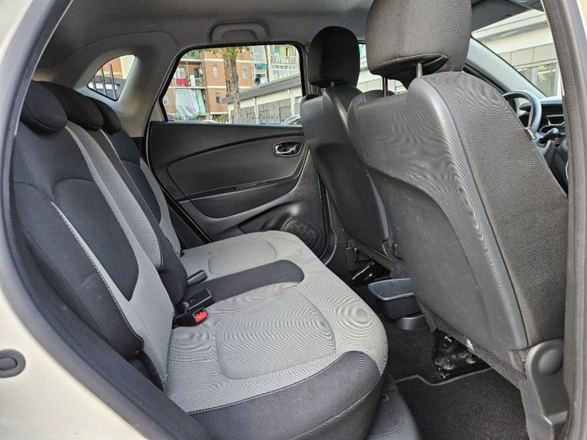 Renault Captur 1.5 dCi 8V 90 CV Start&Stop Energy R-Link (11)
