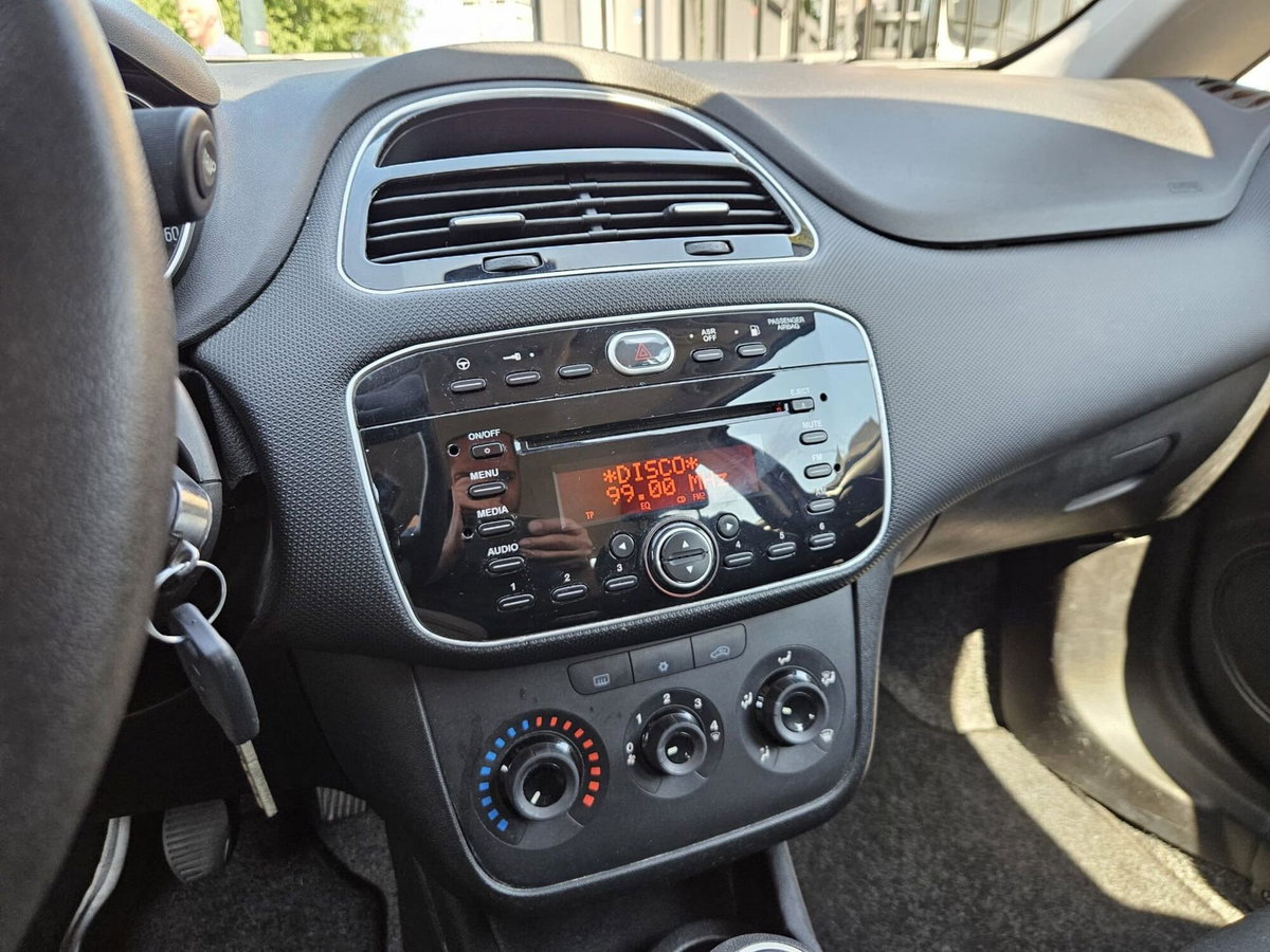Fiat Punto 1.4 8V 5 porte Easypower Easy (11)