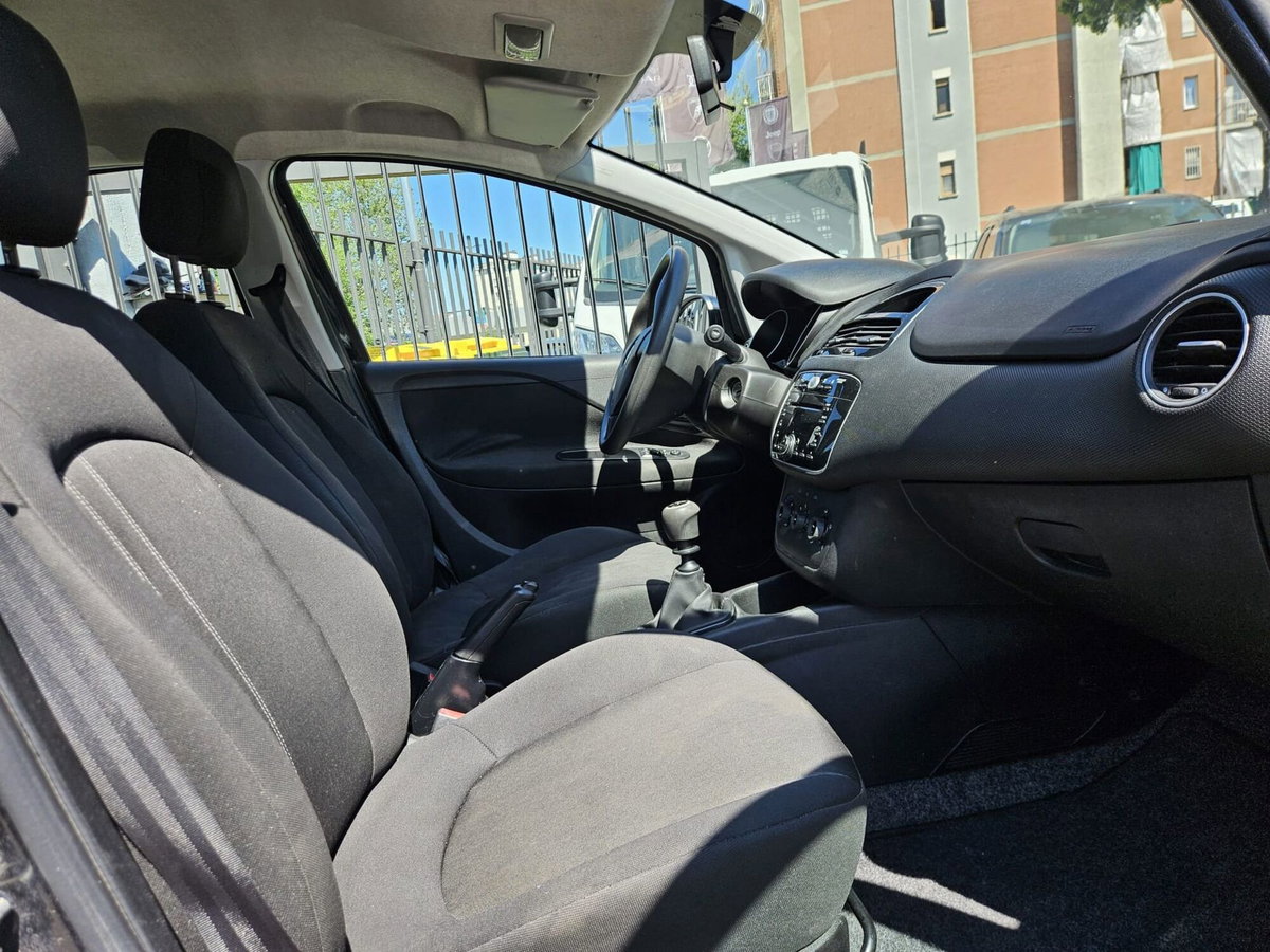 Fiat Punto 1.4 8V 5 porte Easypower Easy (8)
