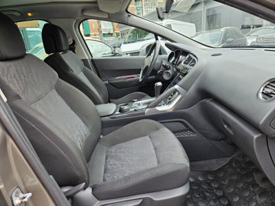 Peugeot 3008 2.0 HDi 163CV aut. Active (9)