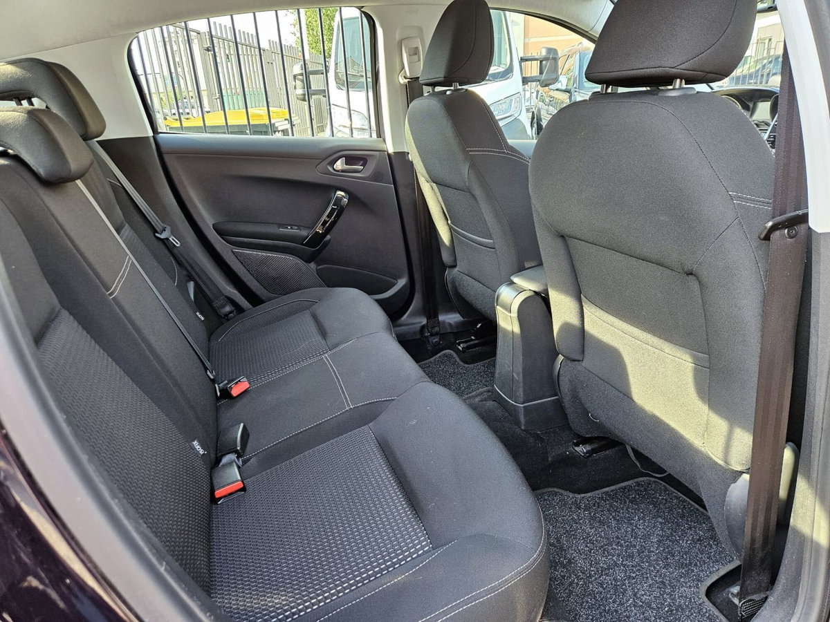 Peugeot 208 75 5 porte Allure (11)