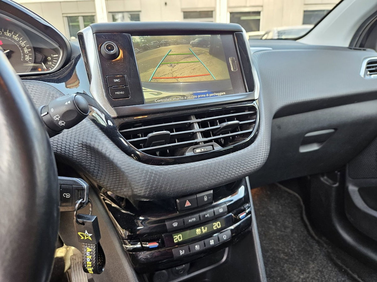 Peugeot 208 75 5 porte Allure (14)