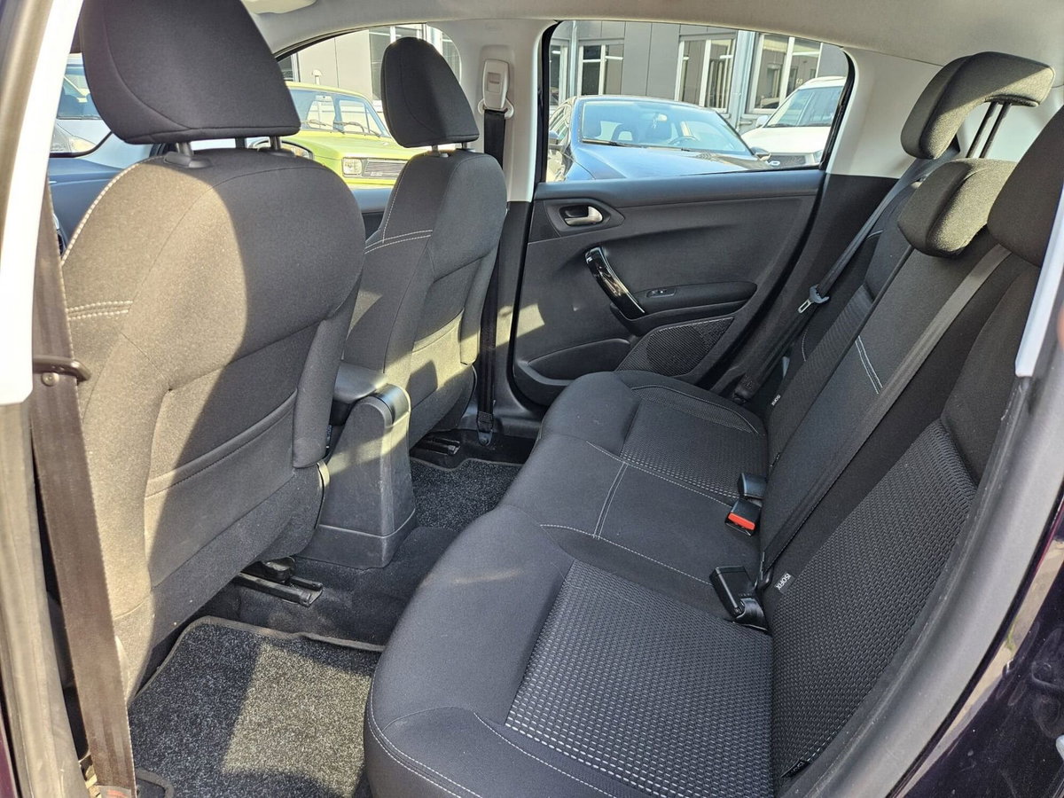 Peugeot 208 75 5 porte Allure (16)