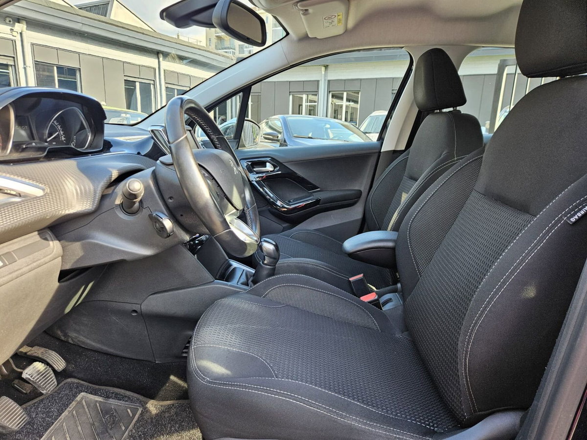 Peugeot 208 75 5 porte Allure (7)
