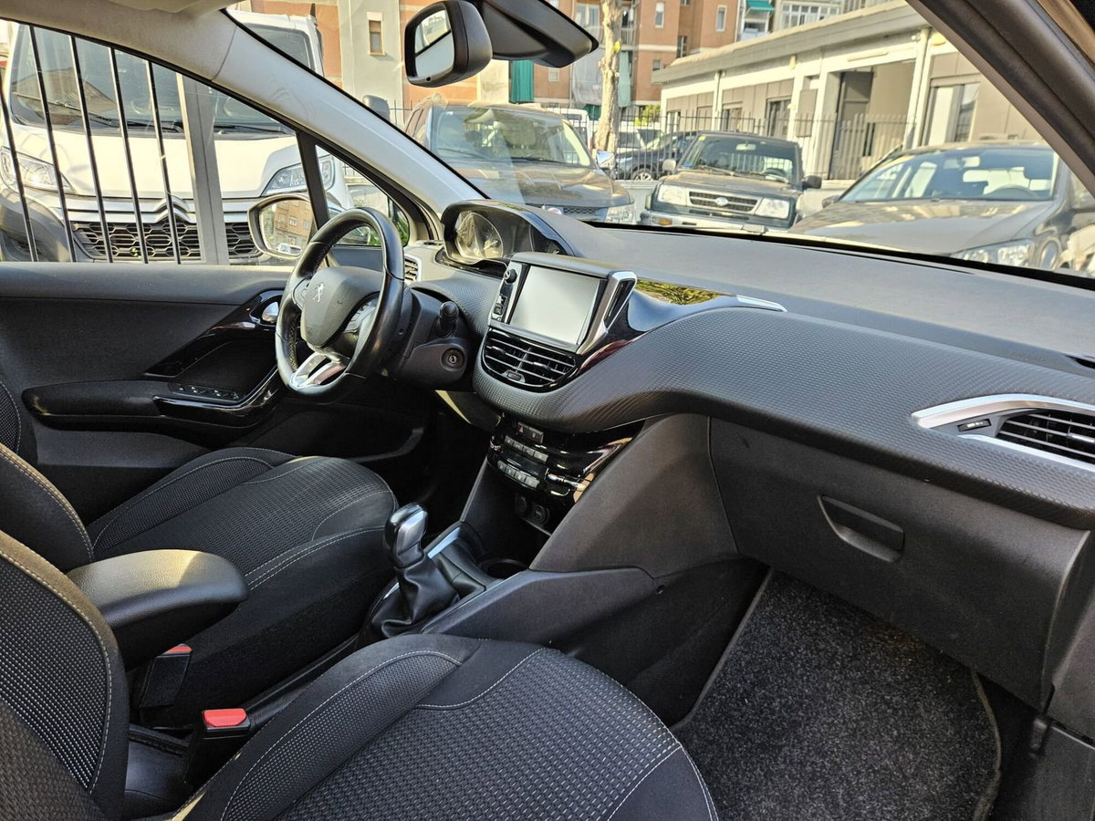 Peugeot 208 75 5 porte Allure (9)
