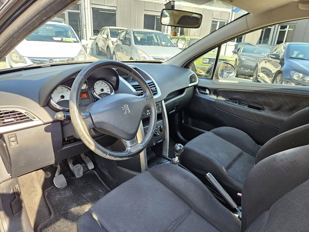 Peugeot 207 88CV 3p. XS (6)