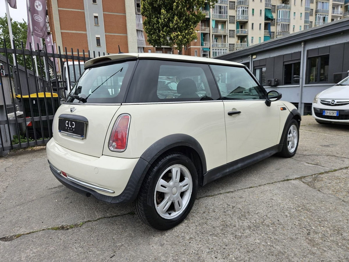 MINI Mini 1.4 tdi One D (3)