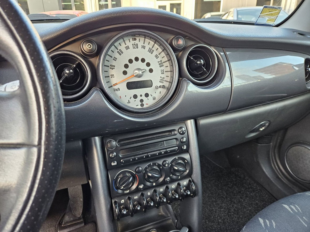 MINI Mini 1.6 16V One de luxe (12)