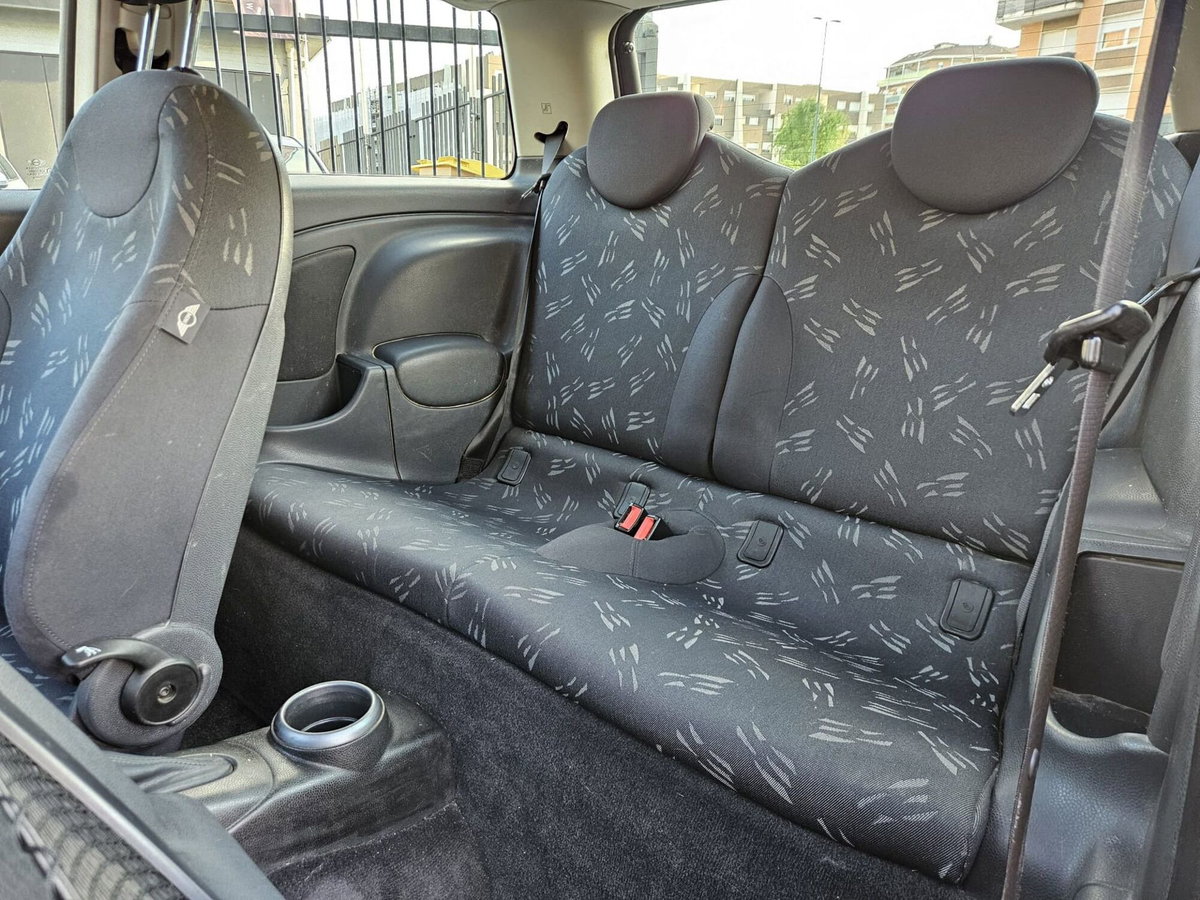 MINI Mini 1.6 16V One de luxe (8)