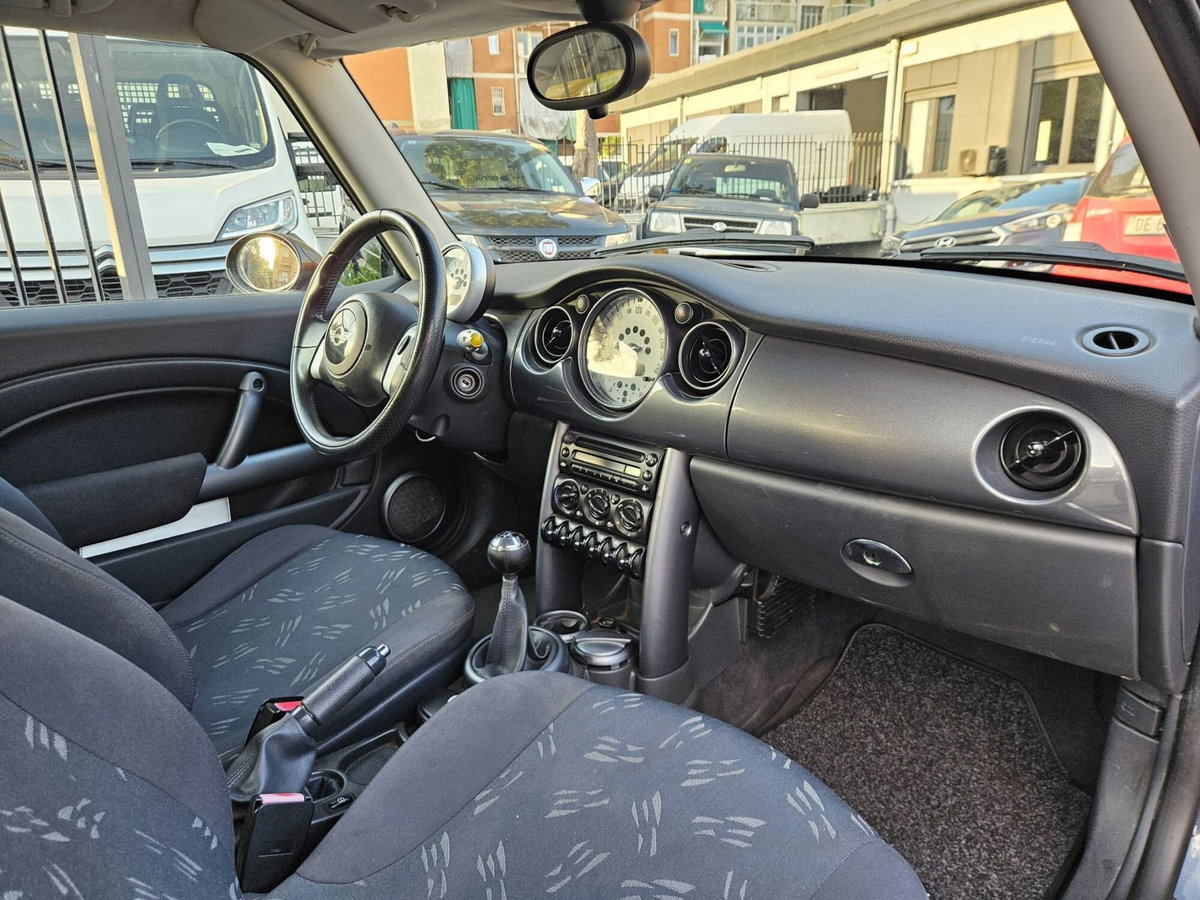 MINI Mini 1.6 16V One de luxe (9)