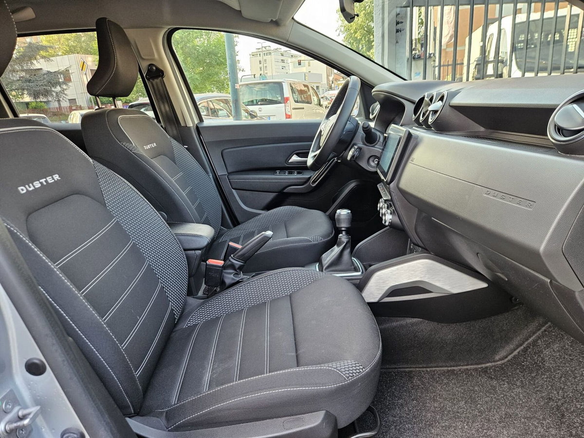Dacia Duster 1.0 TCe 100 CV ECO-G 4x2 Prestige (10)