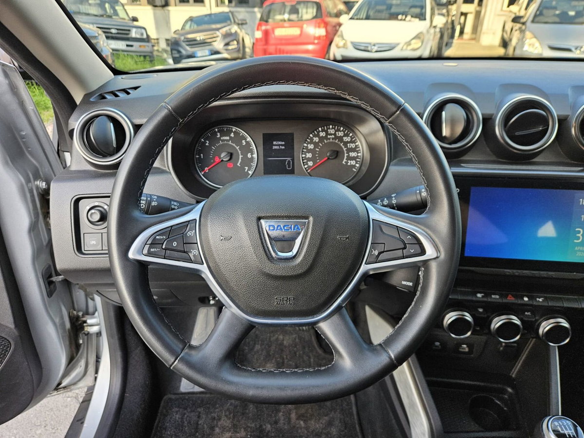 Dacia Duster 1.0 TCe 100 CV ECO-G 4x2 Prestige (12)