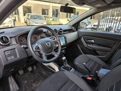 Dacia Duster 1.0 TCe 100 CV ECO-G 4x2 Prestige (7)